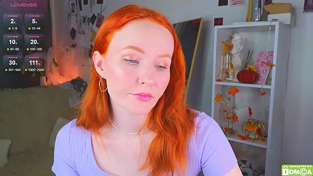 JoyceJones online show from November 2, 8:03 pm