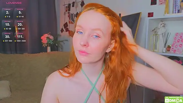 JoyceJones online show from November 27, 9:26 pm
