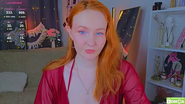 JoyceJones online show from January 12, 8:04 pm