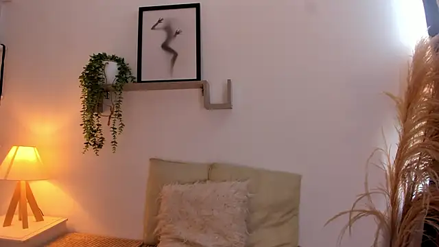 Samanta Monroe online show from November 8, 3:15 pm