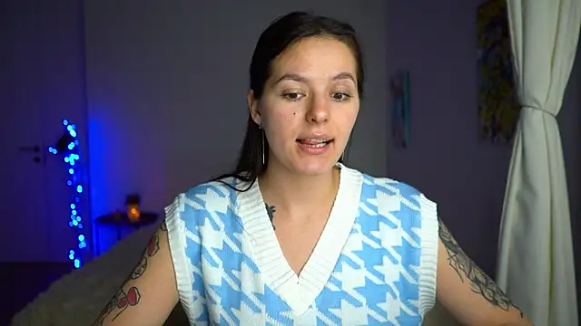 EwelynScott online show from December 1, 3:46 pm