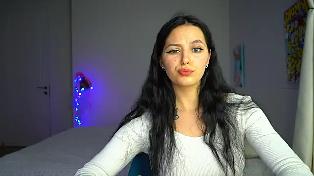 EwelynScott online show from December 15, 1:39 pm