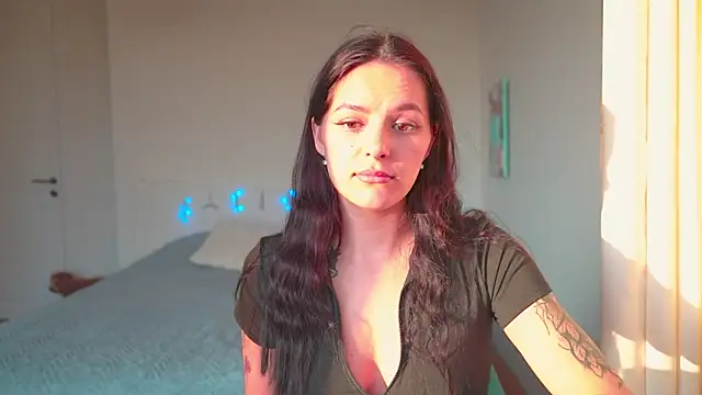 EwelynScott online show from November 7, 1:15 pm