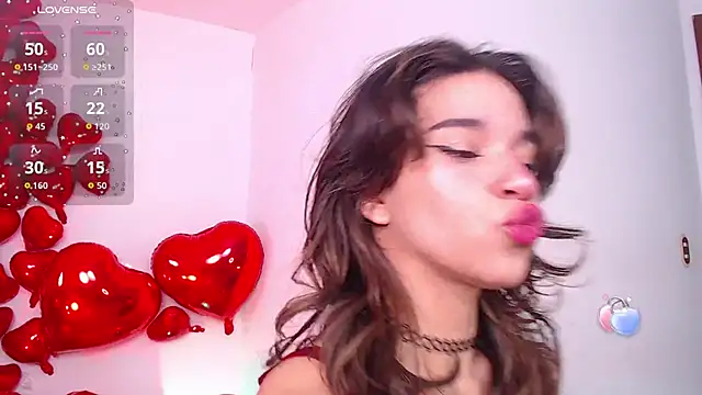 Snapshot of miascarlet_16 chatting on October 13, 1:34 pm miascarlet 16 online show from October 13, 1:34 pm