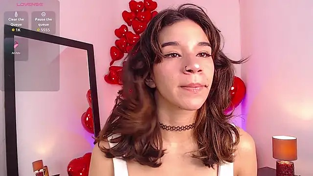 Snapshot of miascarlet_16 chatting on October 2, 1:36 pm miascarlet 16 online show from October 2, 1:36 pm