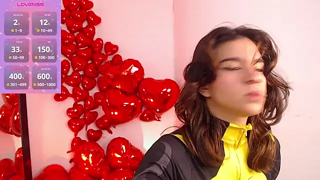 Snapshot of miascarlet_16 chatting on October 1, 1:26 pm miascarlet 16 online show from October 1, 1:26 pm