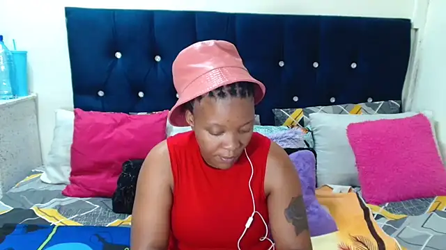 Snapshot of SexyMellon chatting on October 19, 7:05 pm SexyMellon online show from October 19, 7:05 pm