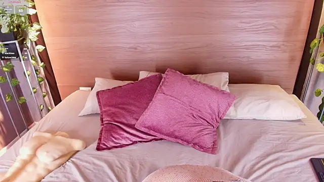 alexamonroe  online show from October 25, 4:29 pm