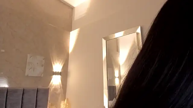 Lunaa bellaa online show from January 15, 7:50 pm