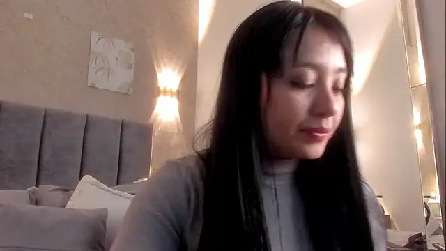 Lunaa bellaa online show from February 7, 7:33 pm