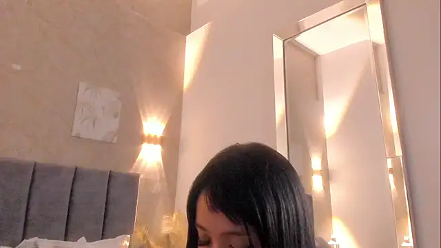 Lunaa bellaa online show from February 5, 7:53 pm