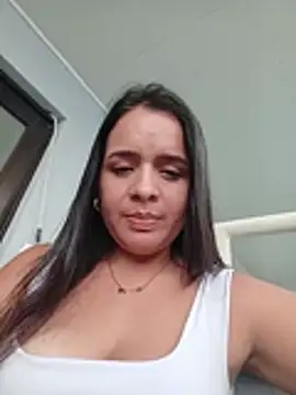 Snapshot of Lambedora_69 chatting on February 15, 10:20 pm Lambedora 69 online show from February 15, 10:20 pm