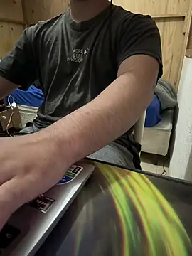 Snapshot of Brinquedo-da-zoe chatting on February 26, 5:18 am Brinquedo-da-zoe online show from February 26, 5:18 am