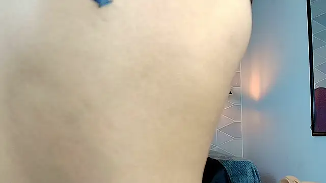 Aly Loving online show from November 9, 12:31 pm