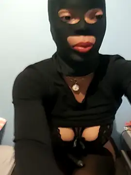 Snapshot of sweetybae75 chatting on October 18, 2:35 am sweetybae75 online show from October 18, 2:35 am