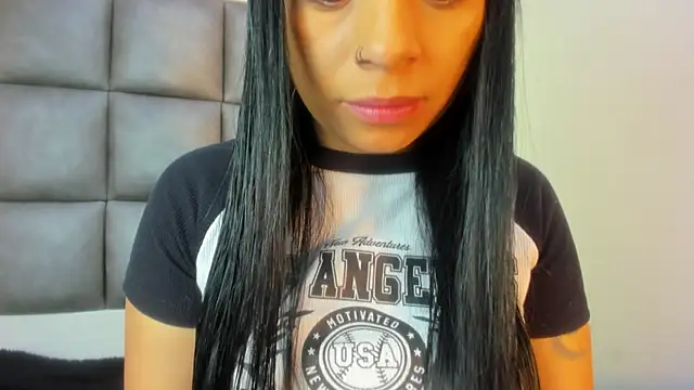 Mia lopez   online show from October 1, 11:58 am