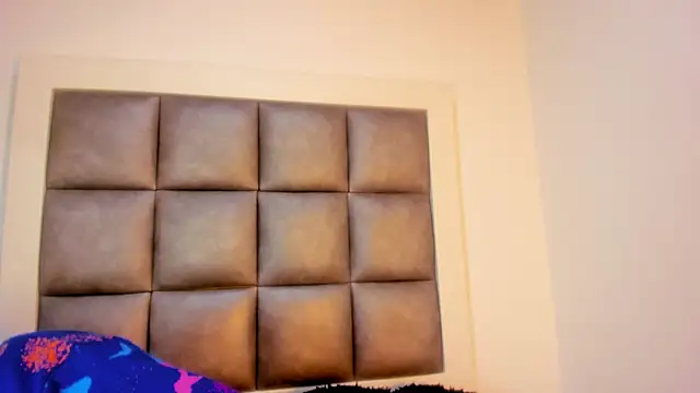 Mia lopez   online show from September 22, 1:28 pm