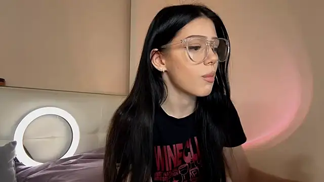 KateHardcastle online show from October 21, 3:33 pm