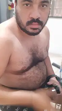 Urso Nerd online show from April 3, 3:40 pm