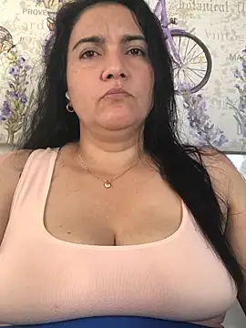 sweetdulcexxx online show from December 17, 8:25 pm