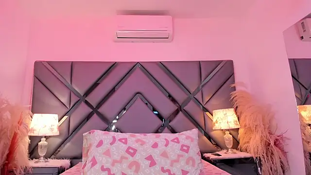 Milan LewisS online show from March 27, 12:39 pm