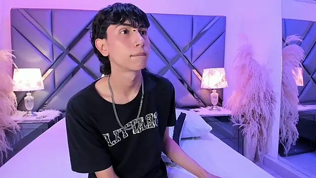 Milan LewisS online show from February 23, 11:22 am