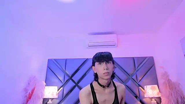 Milan LewisS online show from March 4, 1:19 pm