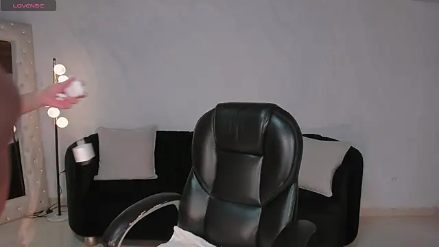 MeganScott online show from July 3, 11:28 am