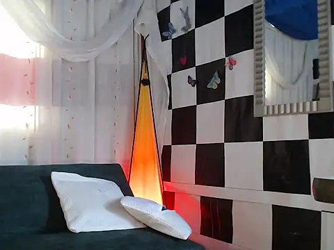 kendraof online show from September 26, 5:20 pm