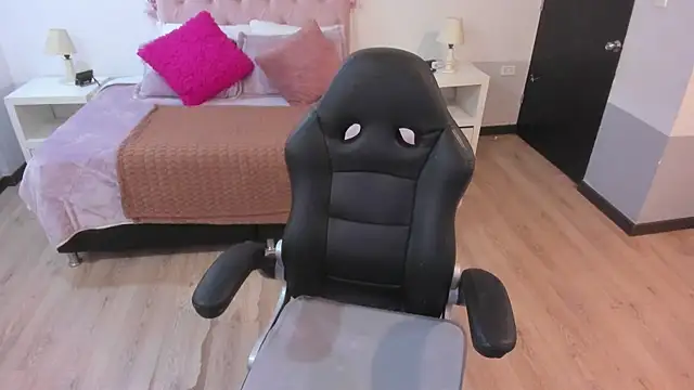 ebony fantasy2 online show from April 13, 11:36 am