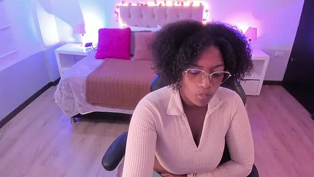 ebony fantasy2 online show from April 15, 11:27 am