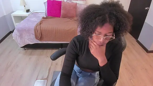 ebony fantasy2 online show from April 10, 11:50 am