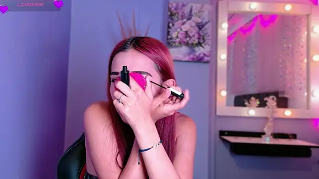 NataliaPrada s online show from December 3, 3:00 pm