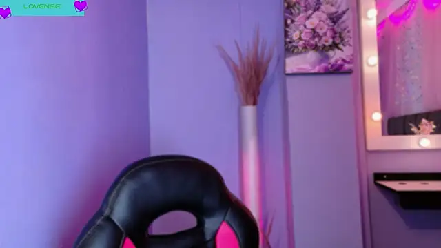 NataliaPrada s online show from December 17, 4:23 pm