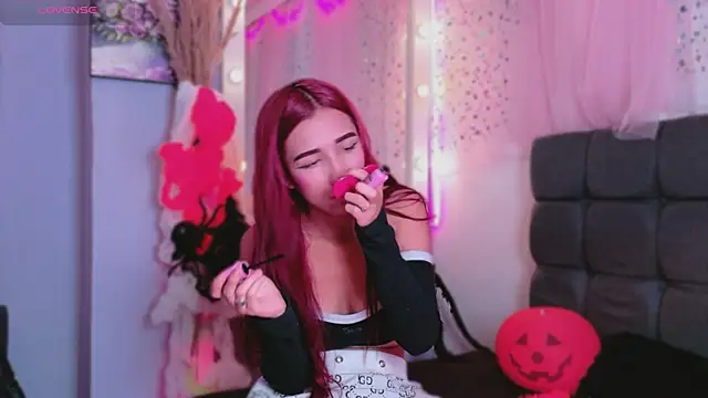 NataliaPrada s online show from October 27, 4:52 pm