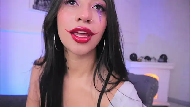 charlotterusso online show from October 31, 1:19 pm