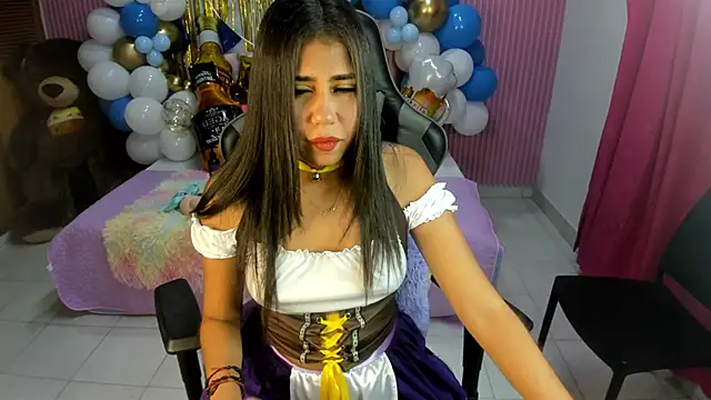 Snapshot of Mindy_19 chatting on September 25, 11:05 am Mindy 19 online show from September 25, 11:05 am