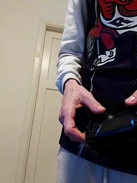 ijustwannafuckyou6969 online show from February 12, 8:52 pm