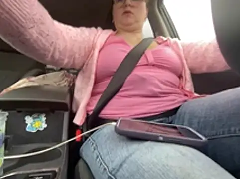 GirlSquirt online show from March 15, 8:05 pm