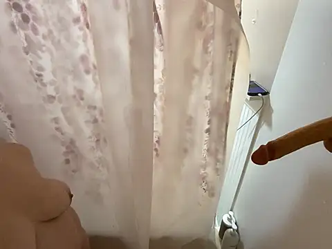 GirlSquirt online show from March 5, 4:42 am