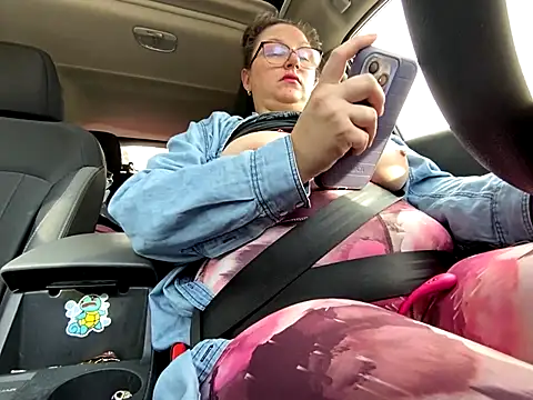 GirlSquirt online show from November 7, 3:16 pm