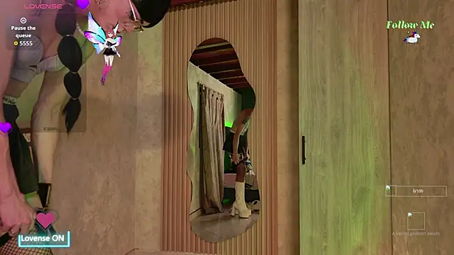 Snapshot of Taurito___ chatting on October 21, 4:34 am Taurito online show from October 21, 4:34 am