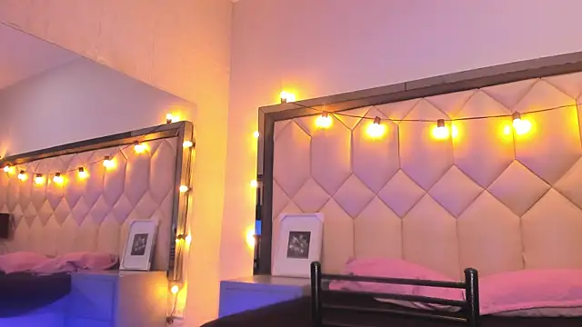 Scarletbigbug online show from January 17, 11:25 am