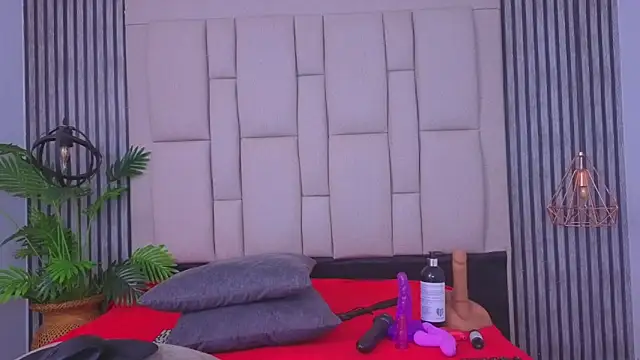 bryonycutee online show from February 3, 12:21 pm