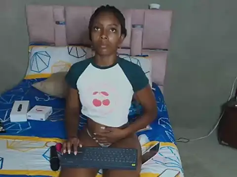 britanyxxs online show from November 10, 2:22 pm