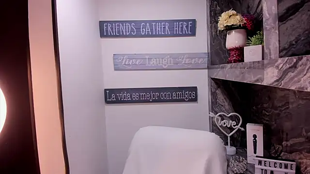 Snapshot of miss___taylor chatting on September 30, 6:03 pm miss taylor online show from September 30, 6:03 pm
