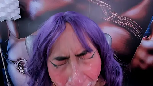 miss   taylor online show from February 3, 2:53 am