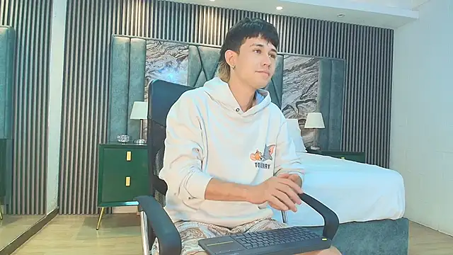 Michael blue online show from January 18, 11:57 am