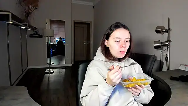 Di na Bell online show from February 6, 6:31 am