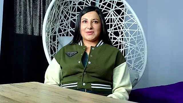 Snapshot of cuteeimy chatting on November 6, 6:56 pm cuteeimy online show from November 6, 6:56 pm